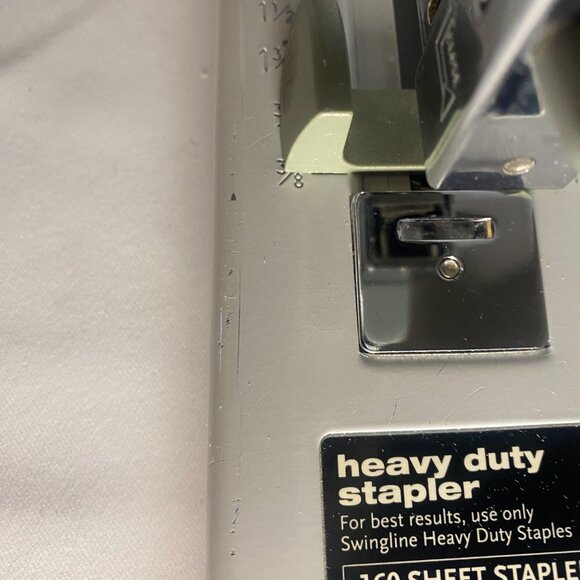 Swingline Heavy Duty Stapler 160 Sheet Capacity 39002 Taupe Gray Rear Load GUC - Picture 5 of 9